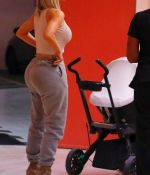 Access_Kardashian_05.jpg