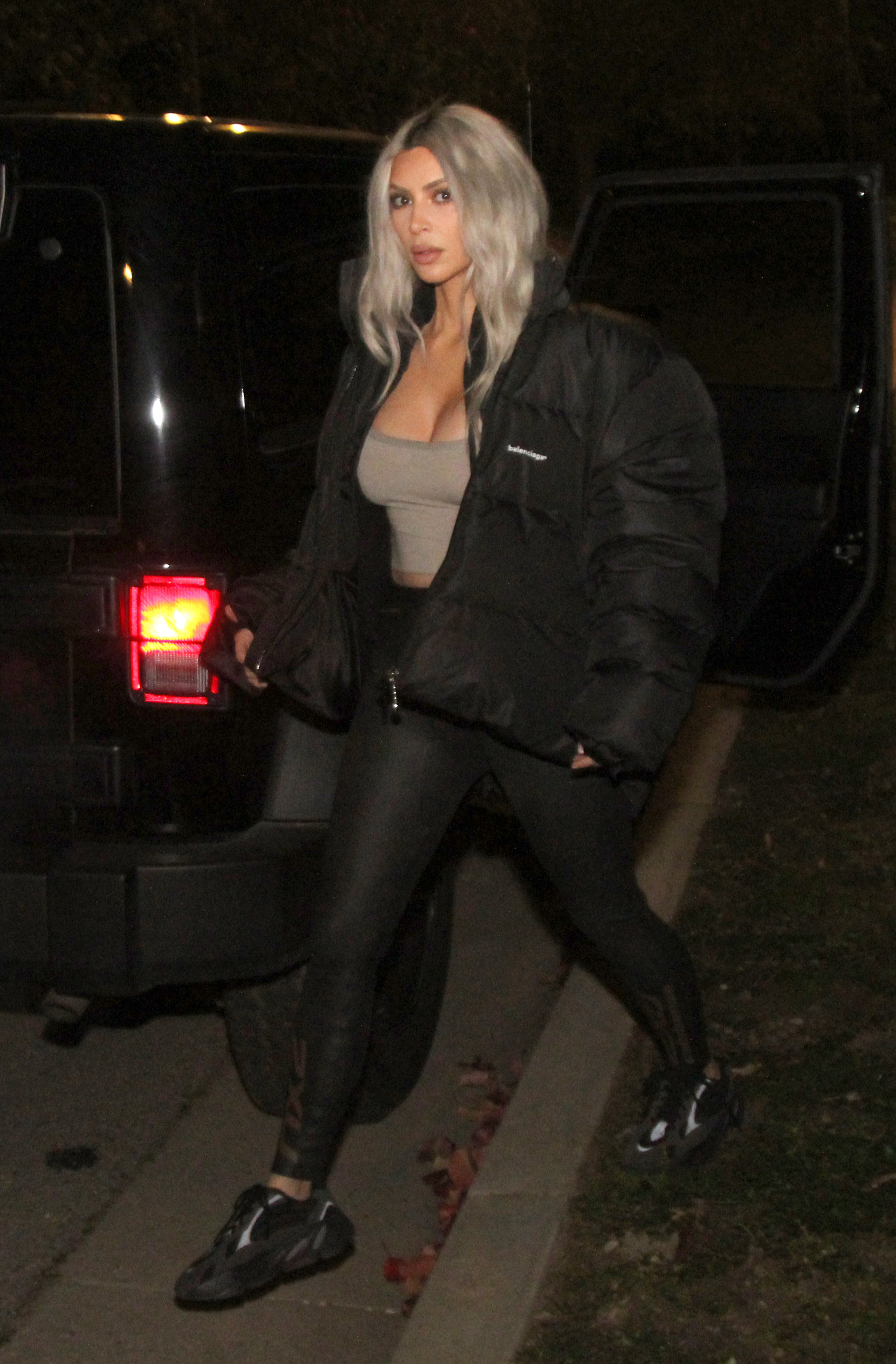 Access_Kardashian_08.jpg