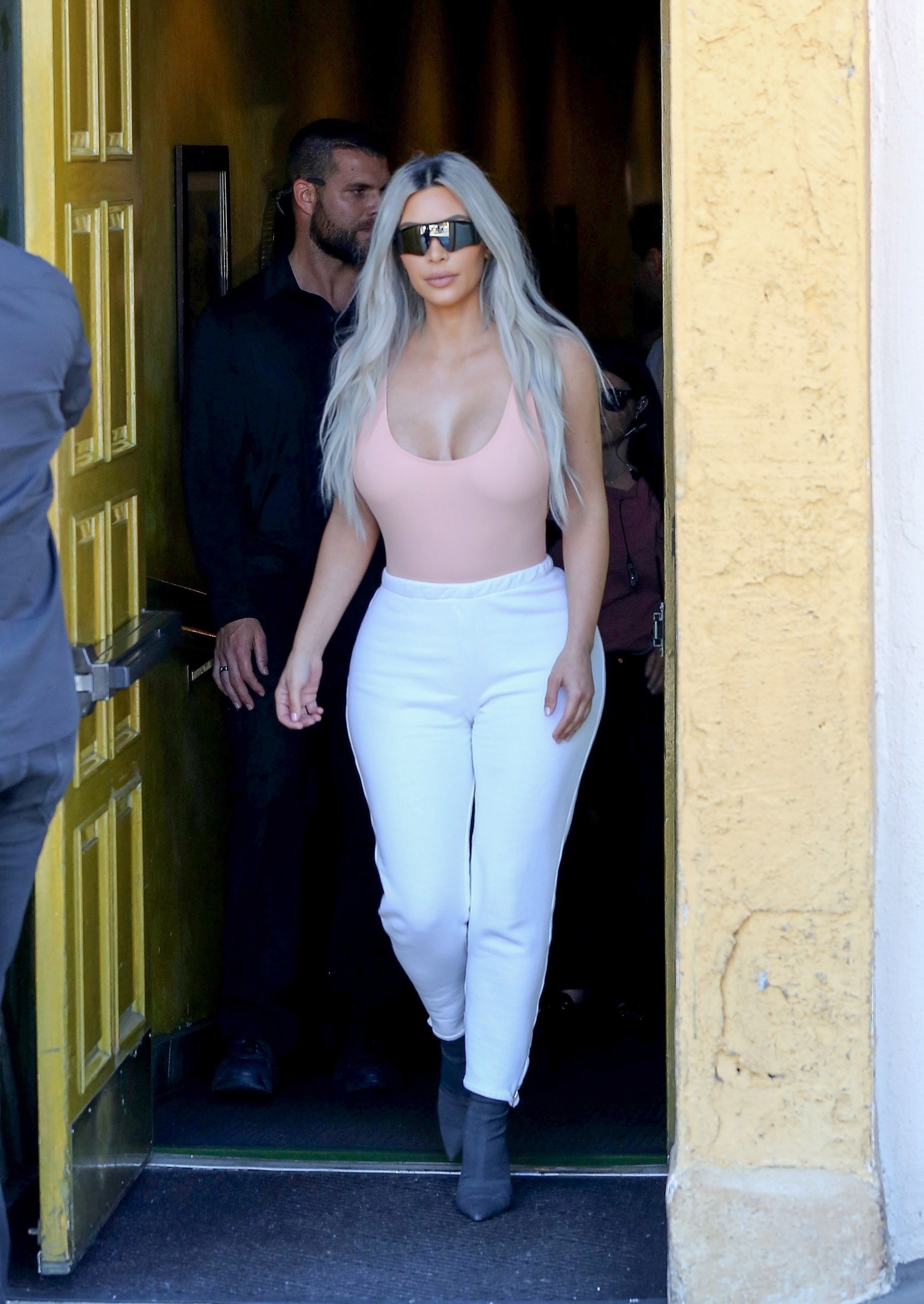 Access_Kardashian_05.jpg