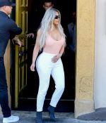 Access_Kardashian_010.jpg