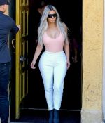 Access_Kardashian_02.jpg