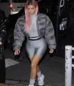 Access_Kardashian_05.jpg