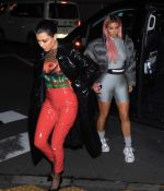 Access_Kardashian_08.jpg