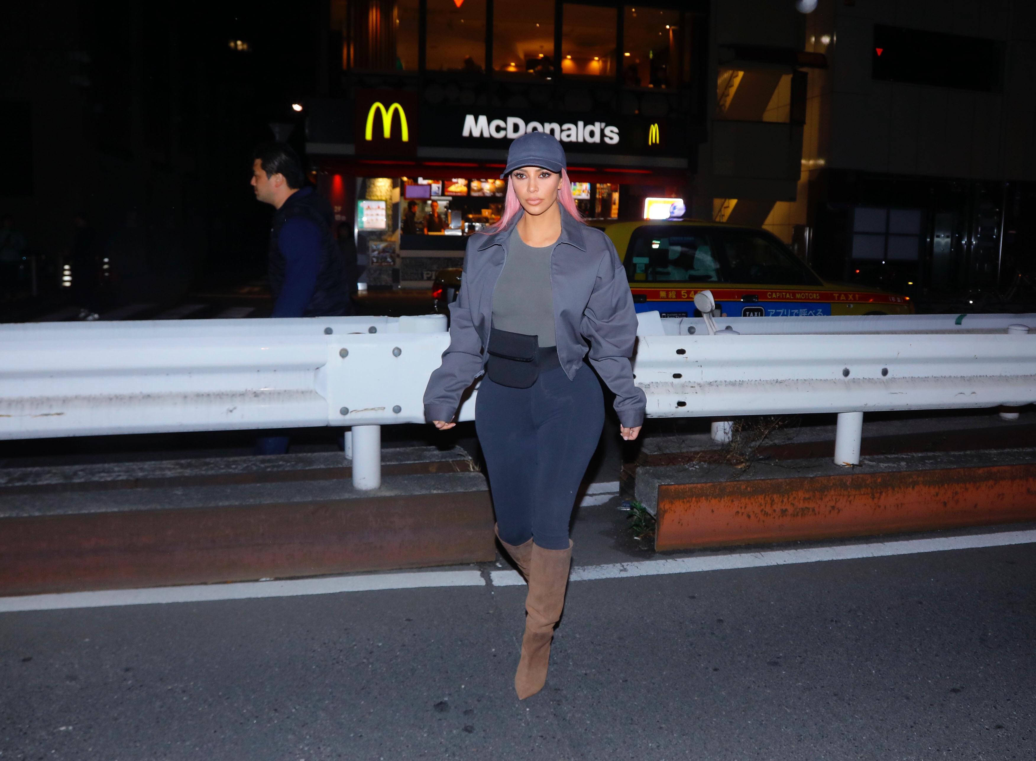 Access_Kardashian_05.jpg