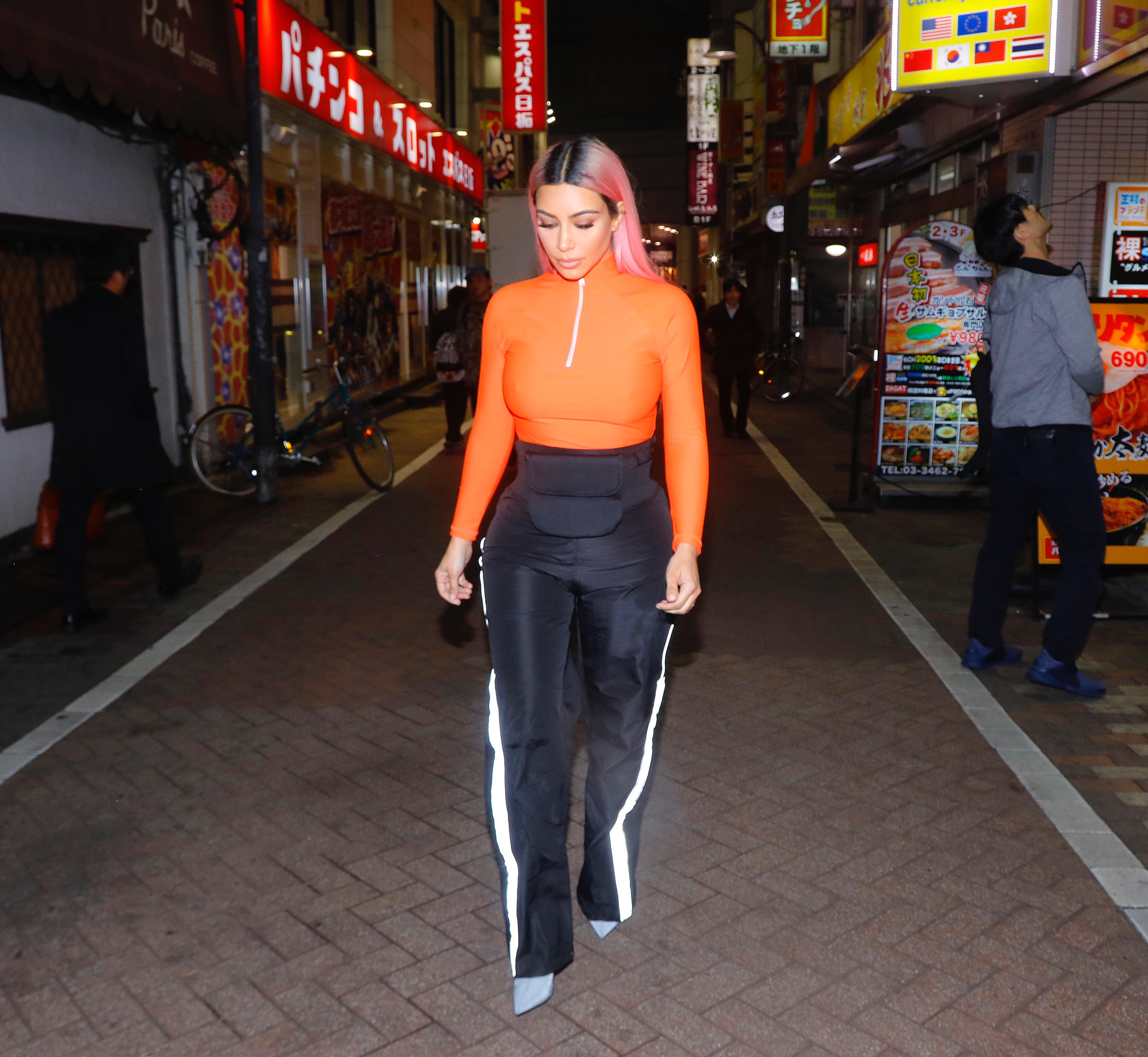 Access_Kardashian_02.jpg