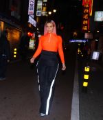 Access_Kardashian_08.jpg