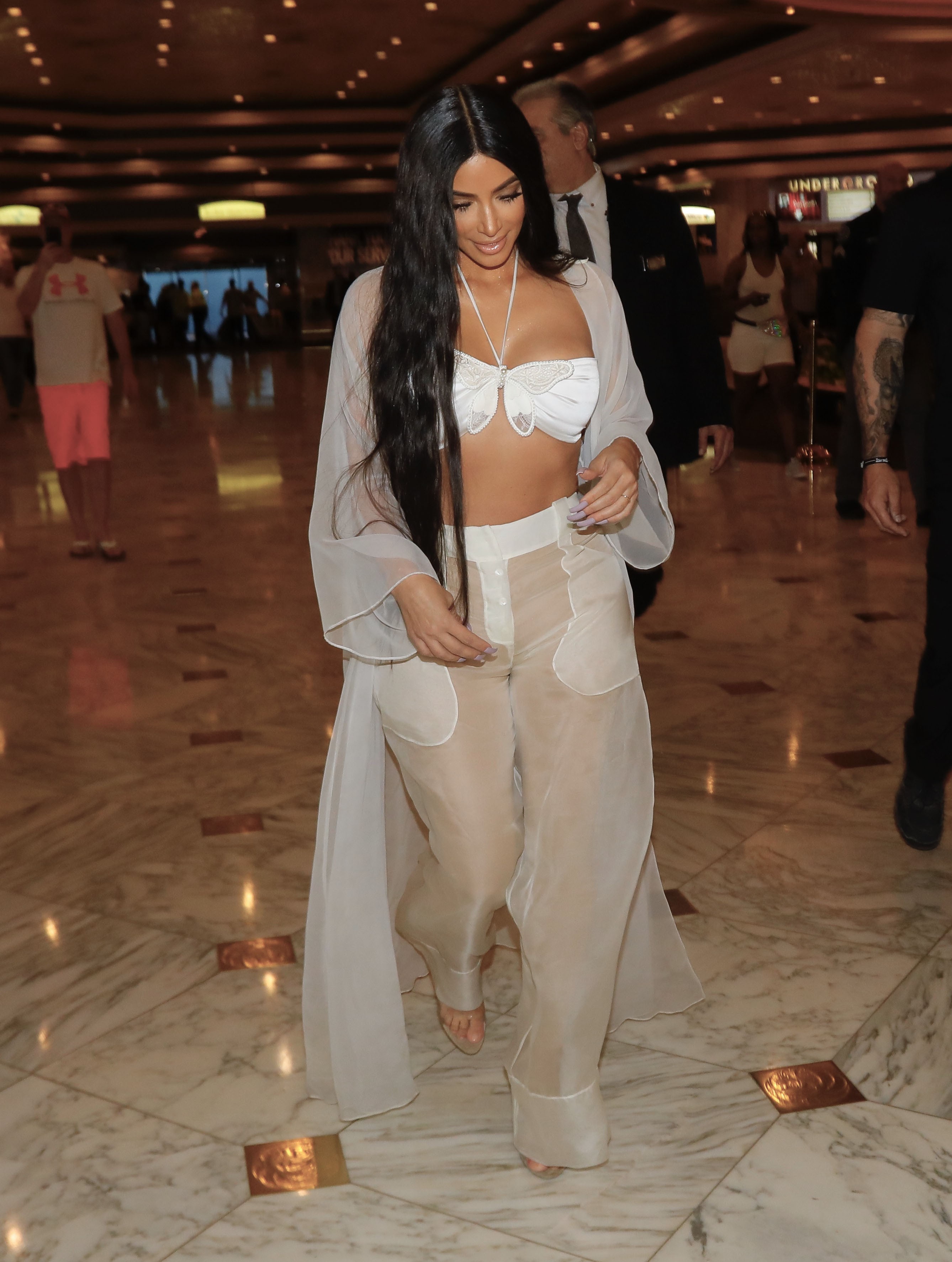 Access_Kardashian_05.jpg