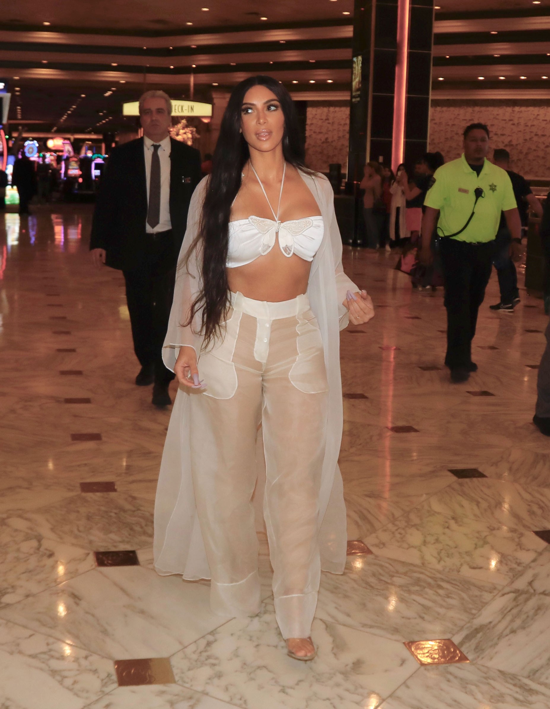 Access_Kardashian_07.jpg