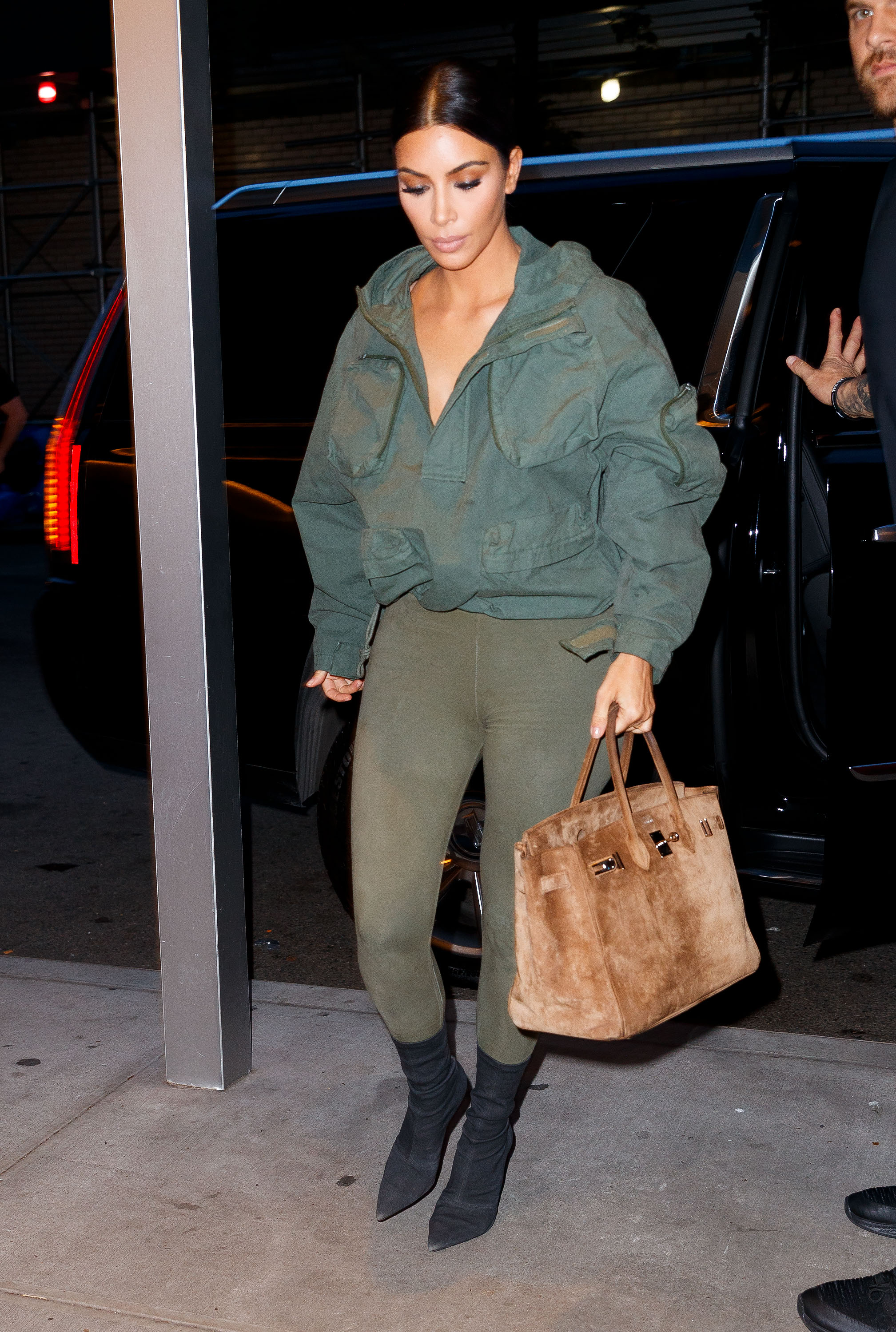 Access_Kardashian_05.jpg