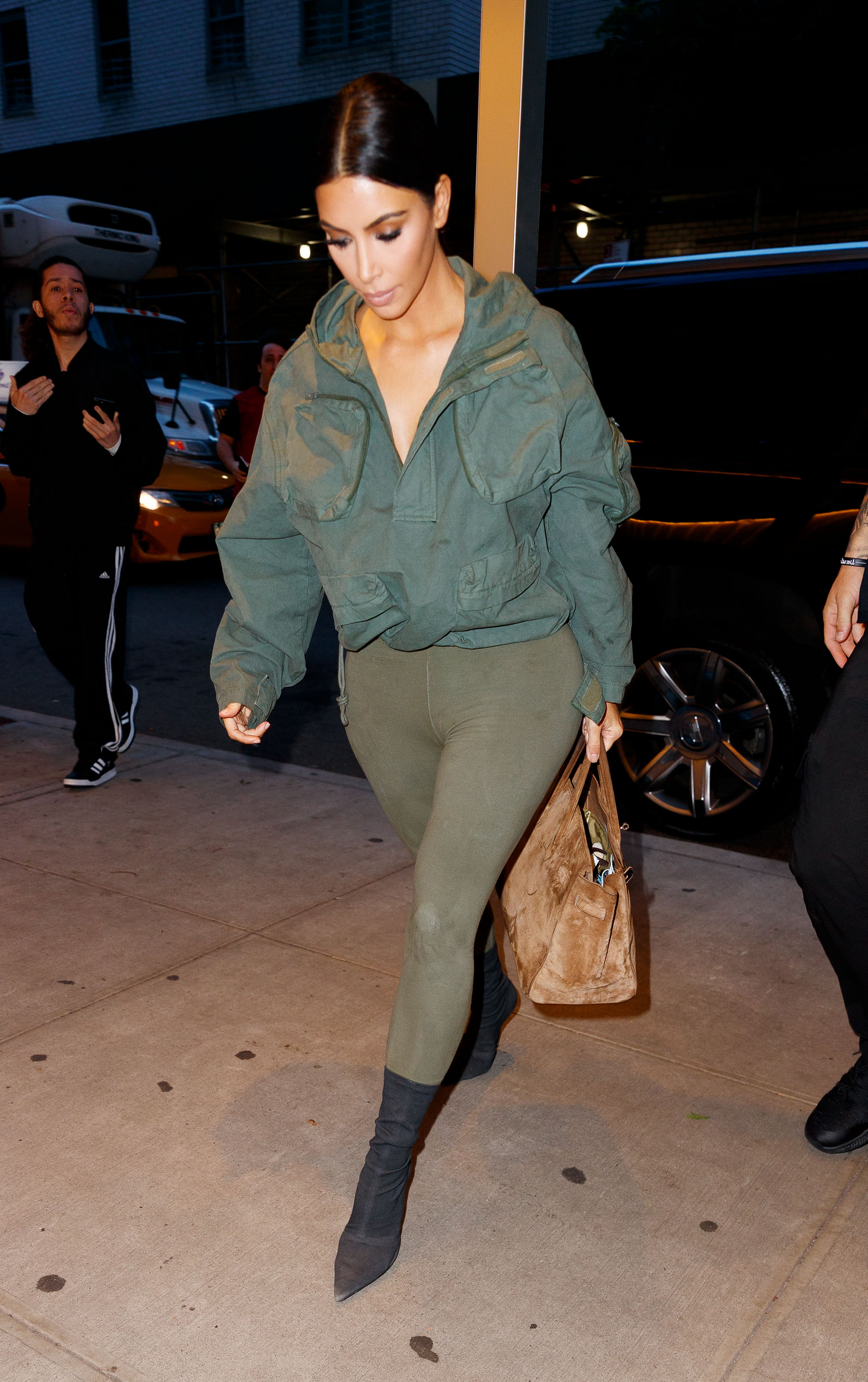 Access_Kardashian_07.jpg