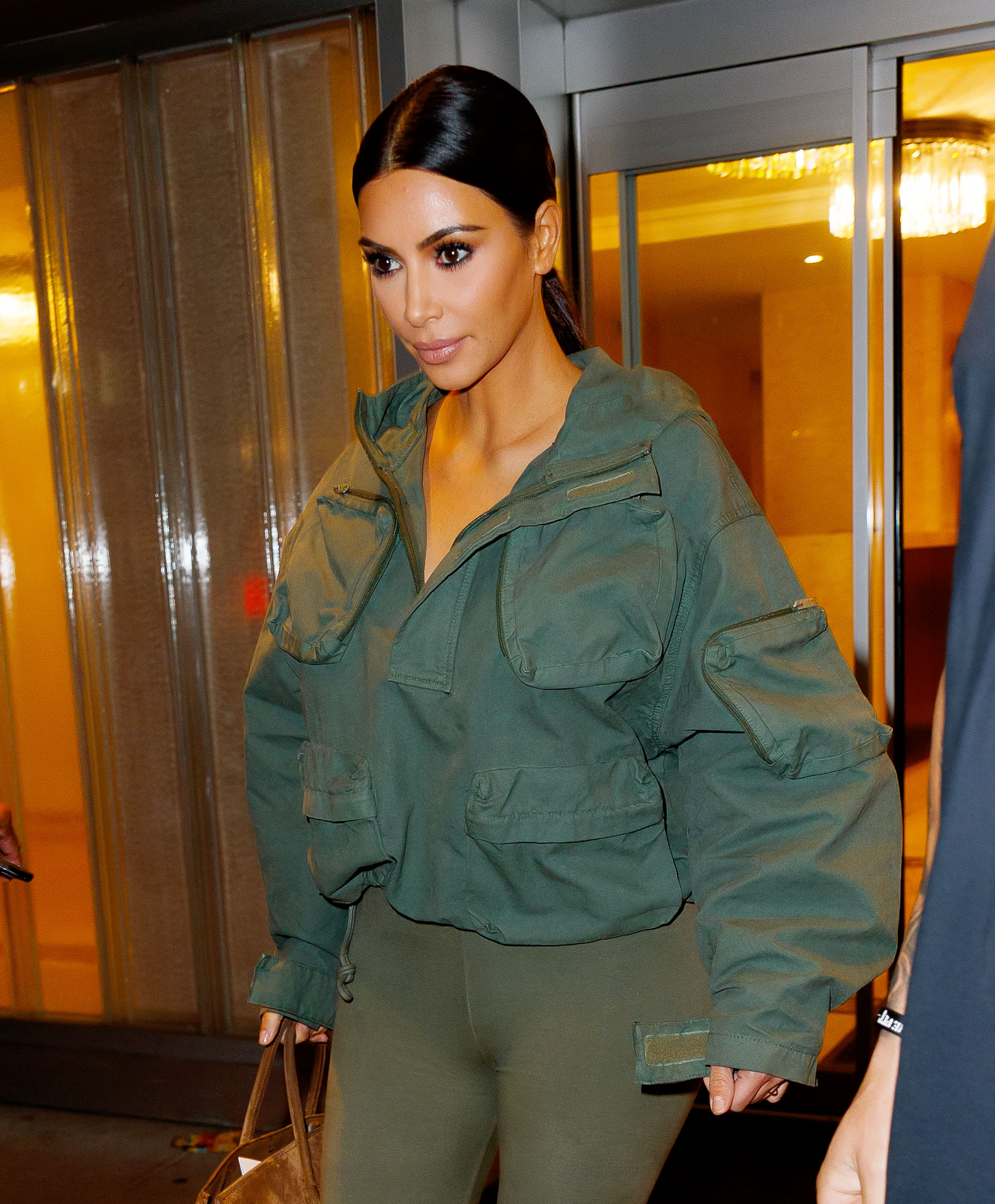 Access_Kardashian_02.jpg