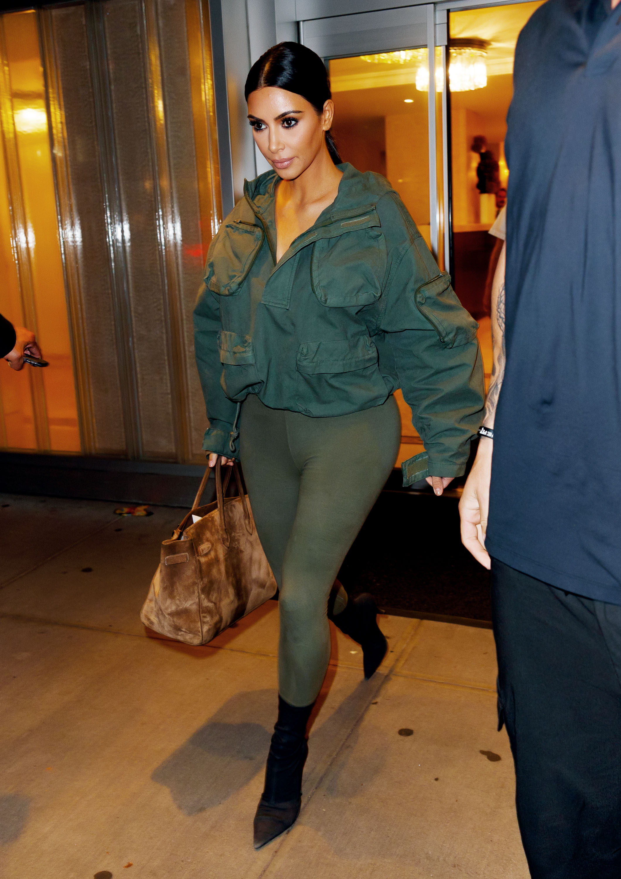 Access_Kardashian_04.jpg