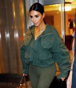 Access_Kardashian_01.jpg
