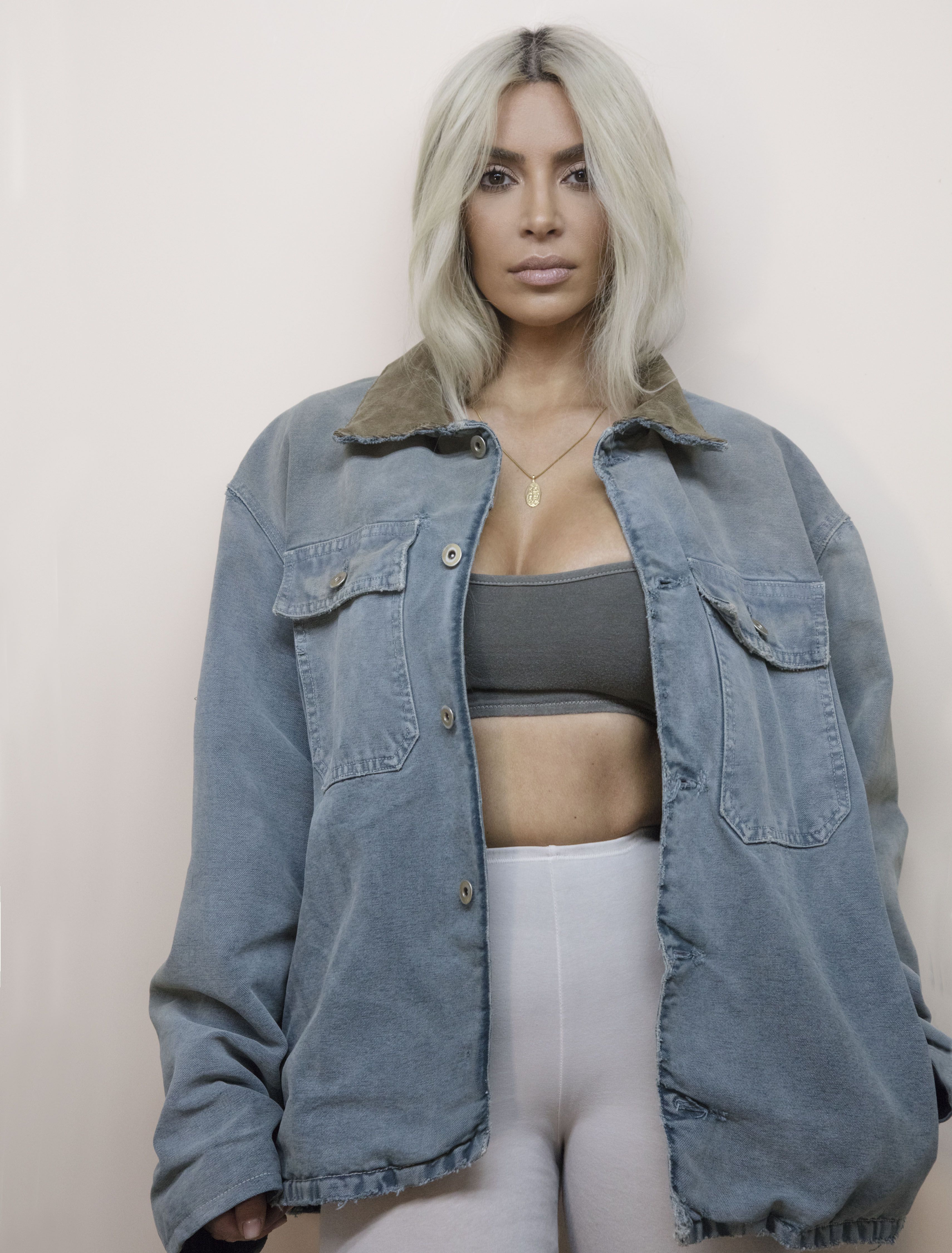 Access_Kardashian_08.jpg