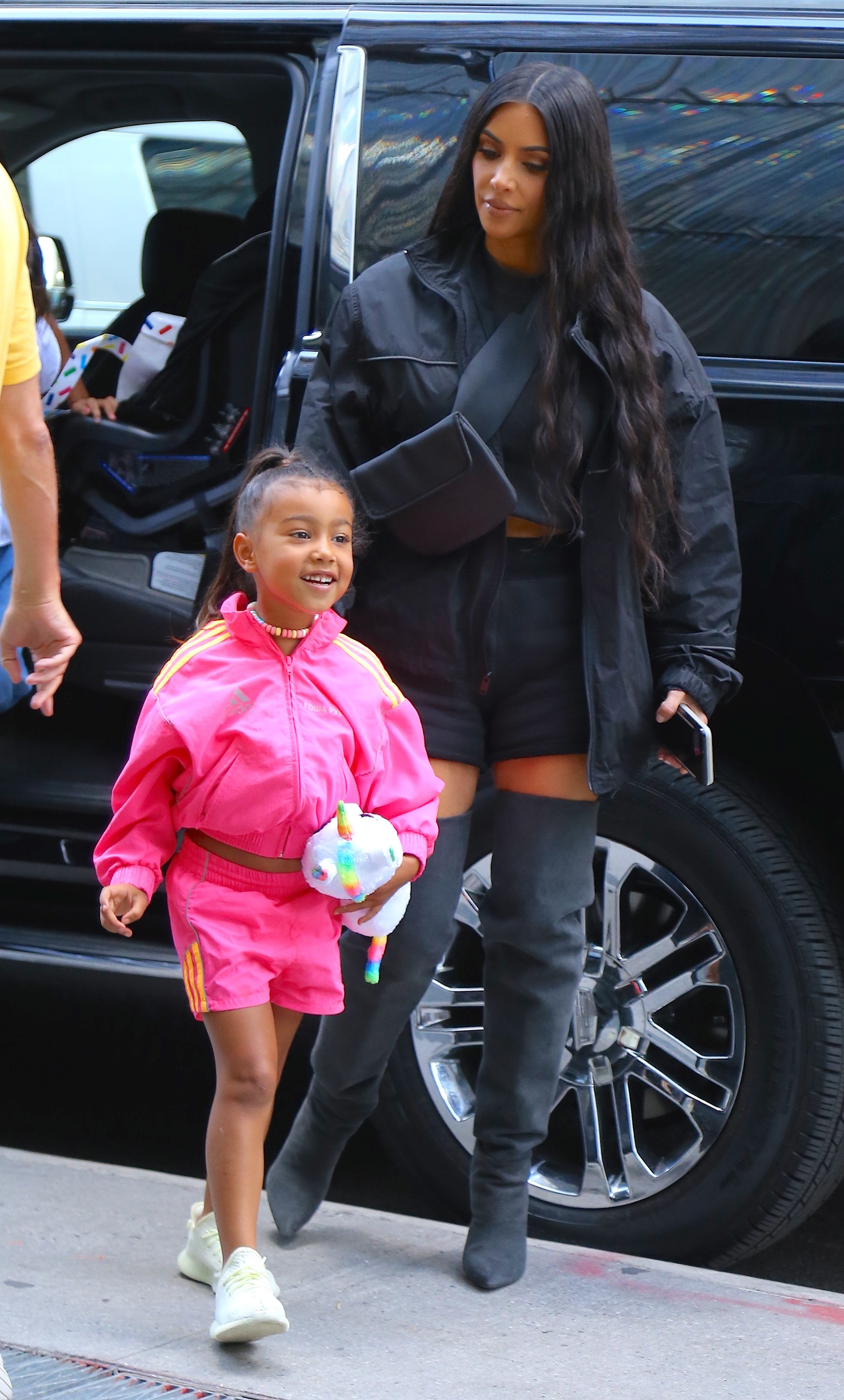 Access_Kardashian_05.jpg