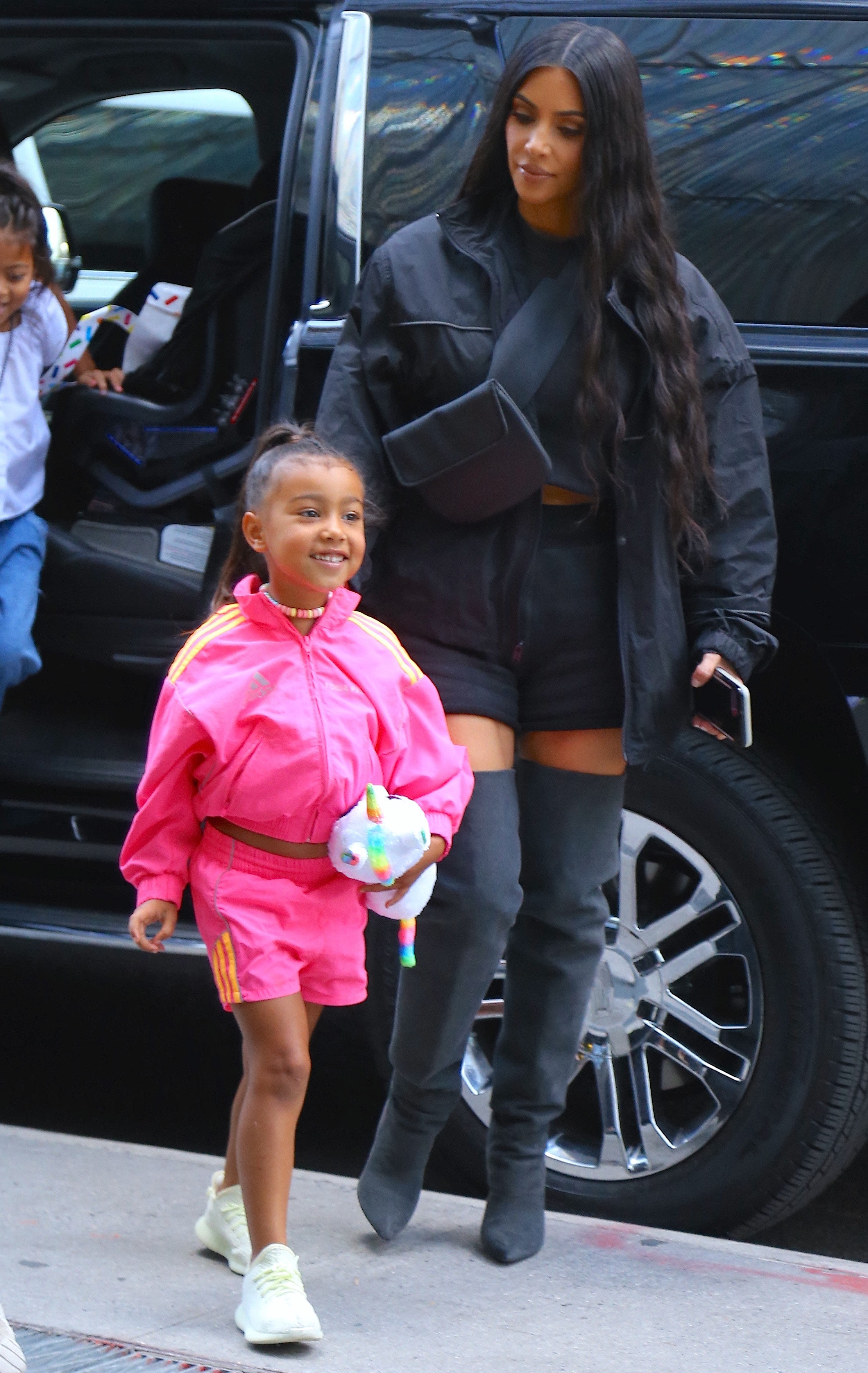 Access_Kardashian_06.jpg