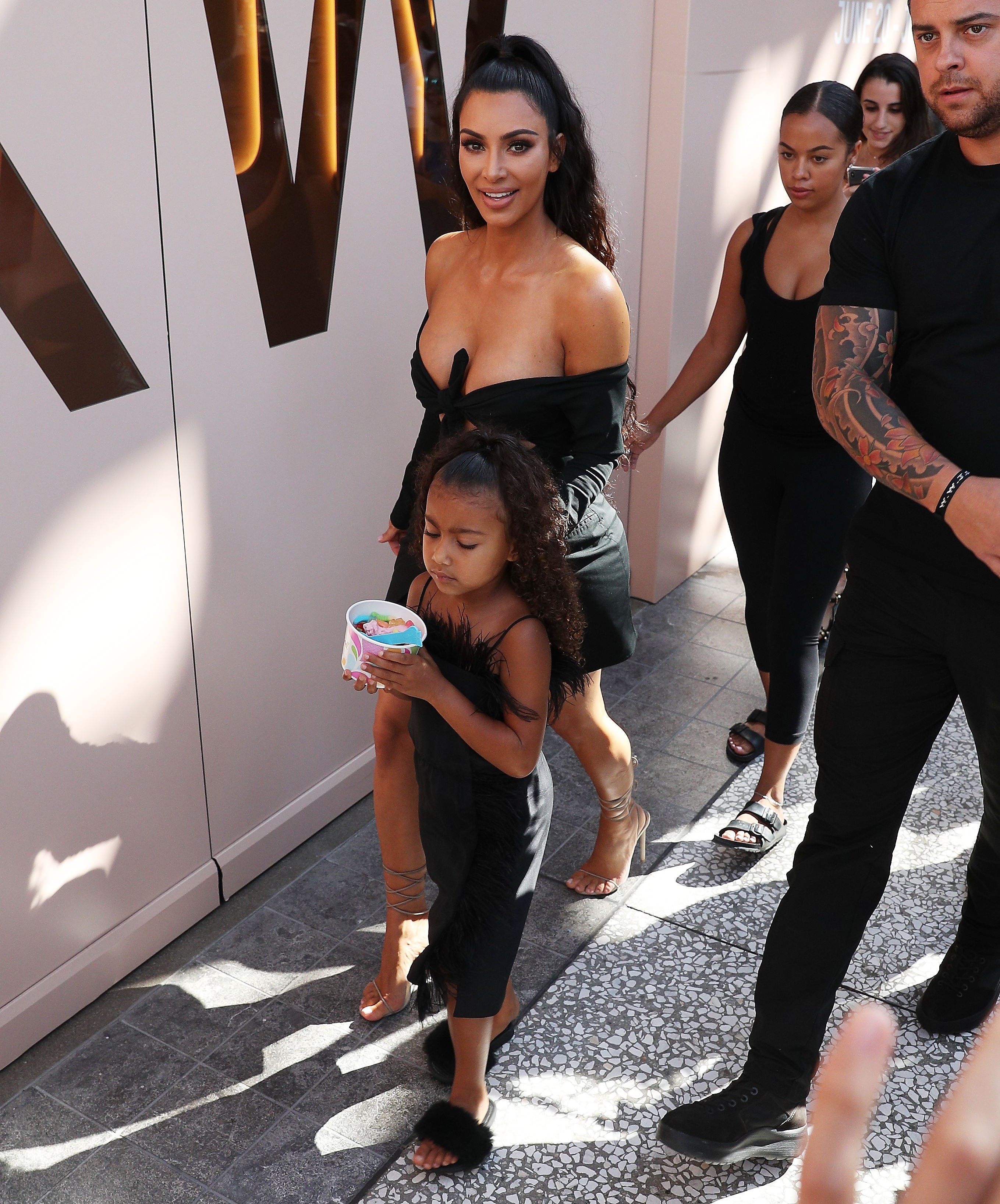 Access_Kardashian_018.jpg