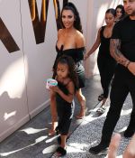 Access_Kardashian_018.jpg