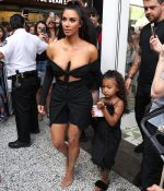 Access_Kardashian_08.jpg