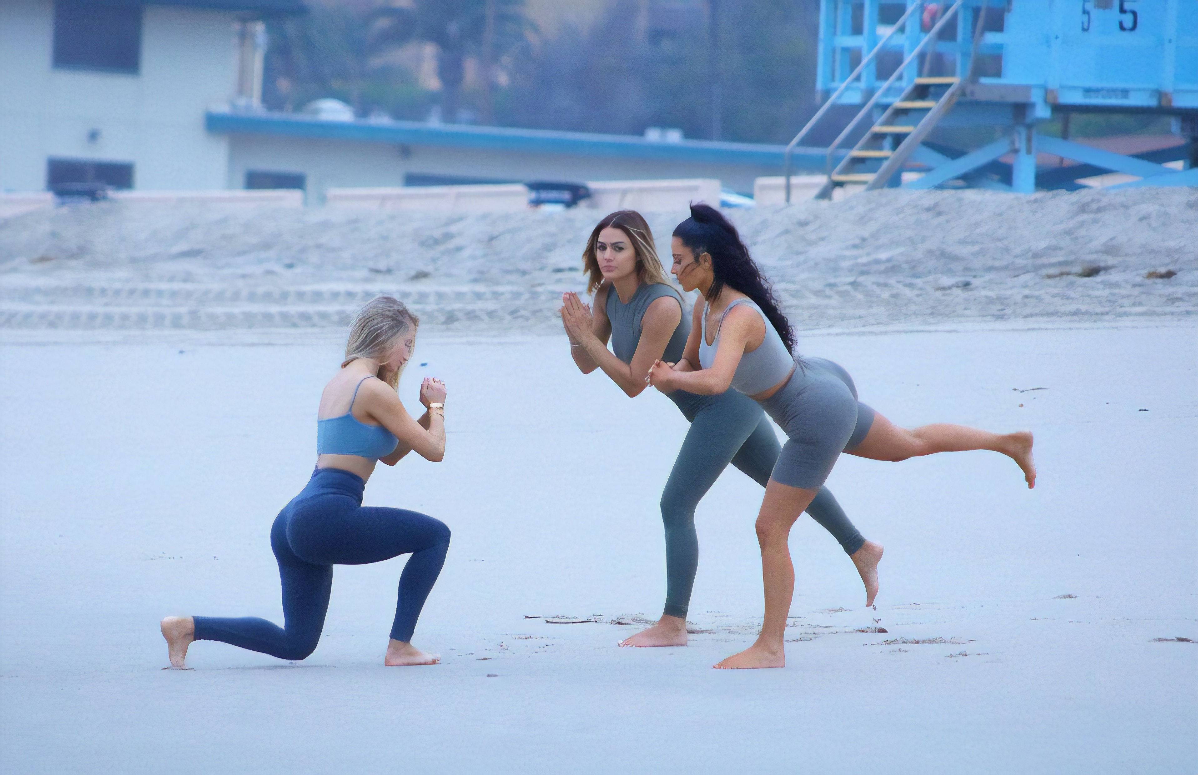 Access_Kardashian_09.jpg