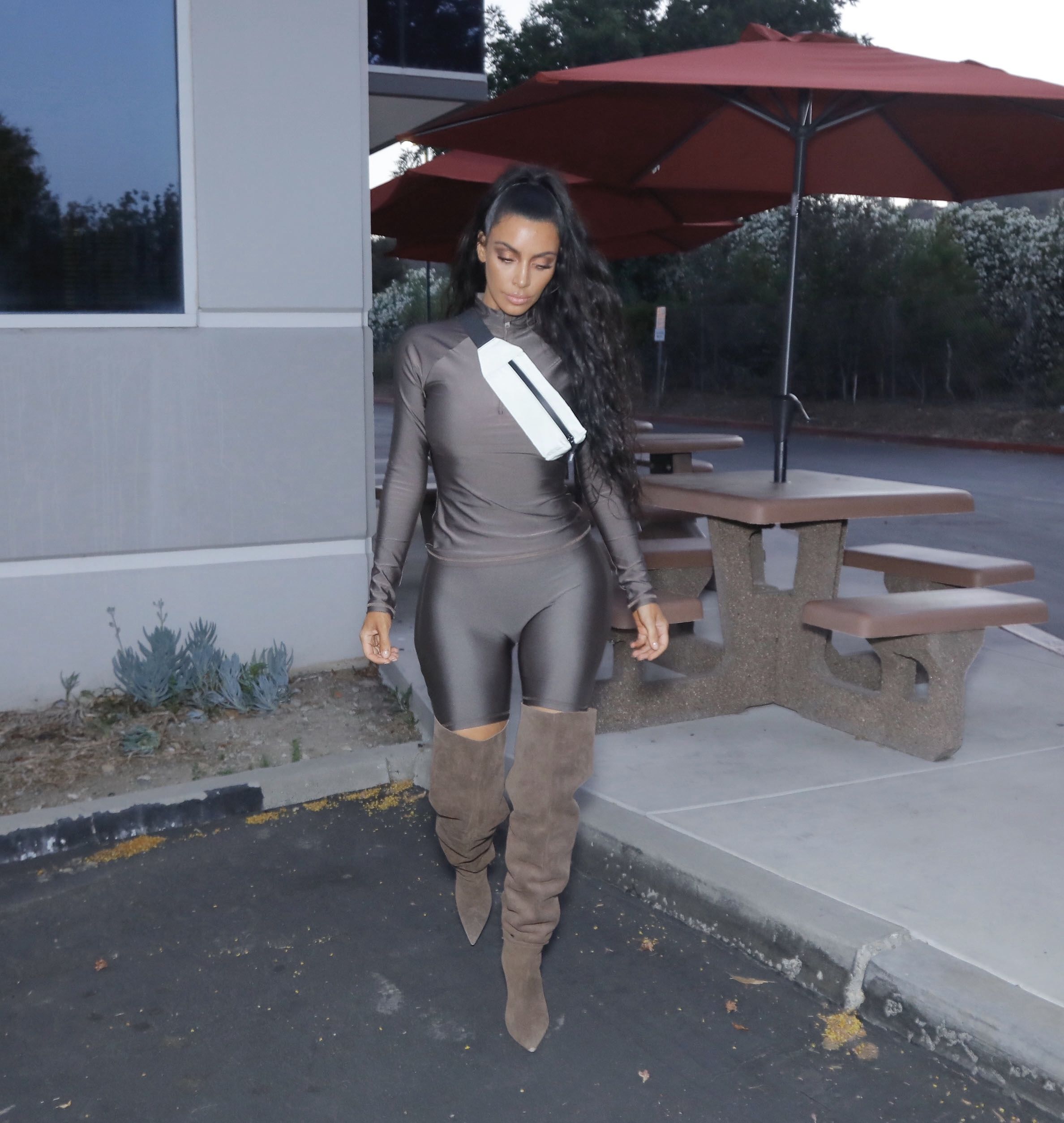Access_Kardashian_05.jpg