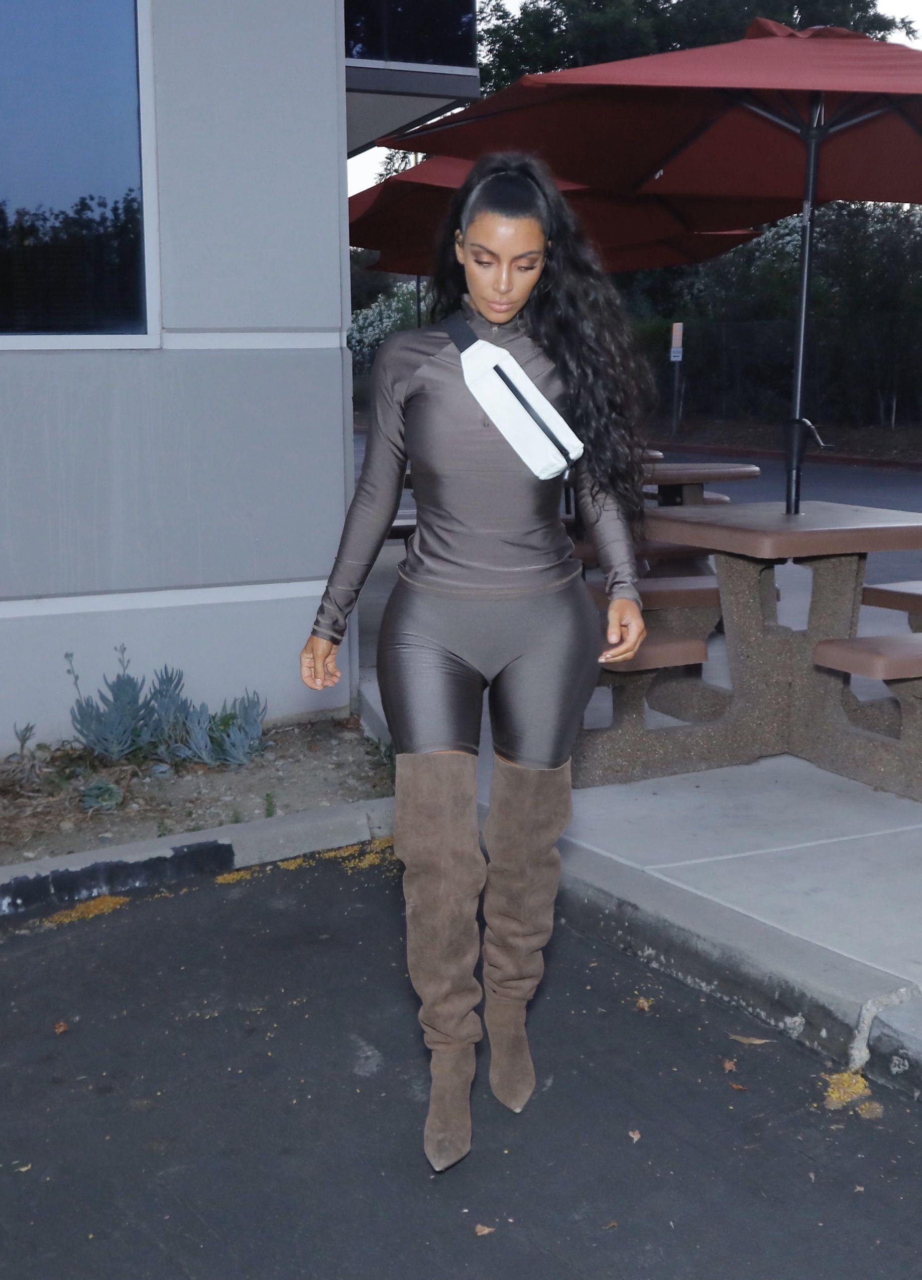 Access_Kardashian_06.jpg