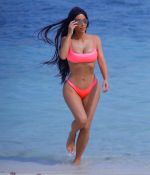 Access_Kardashian_02.jpg