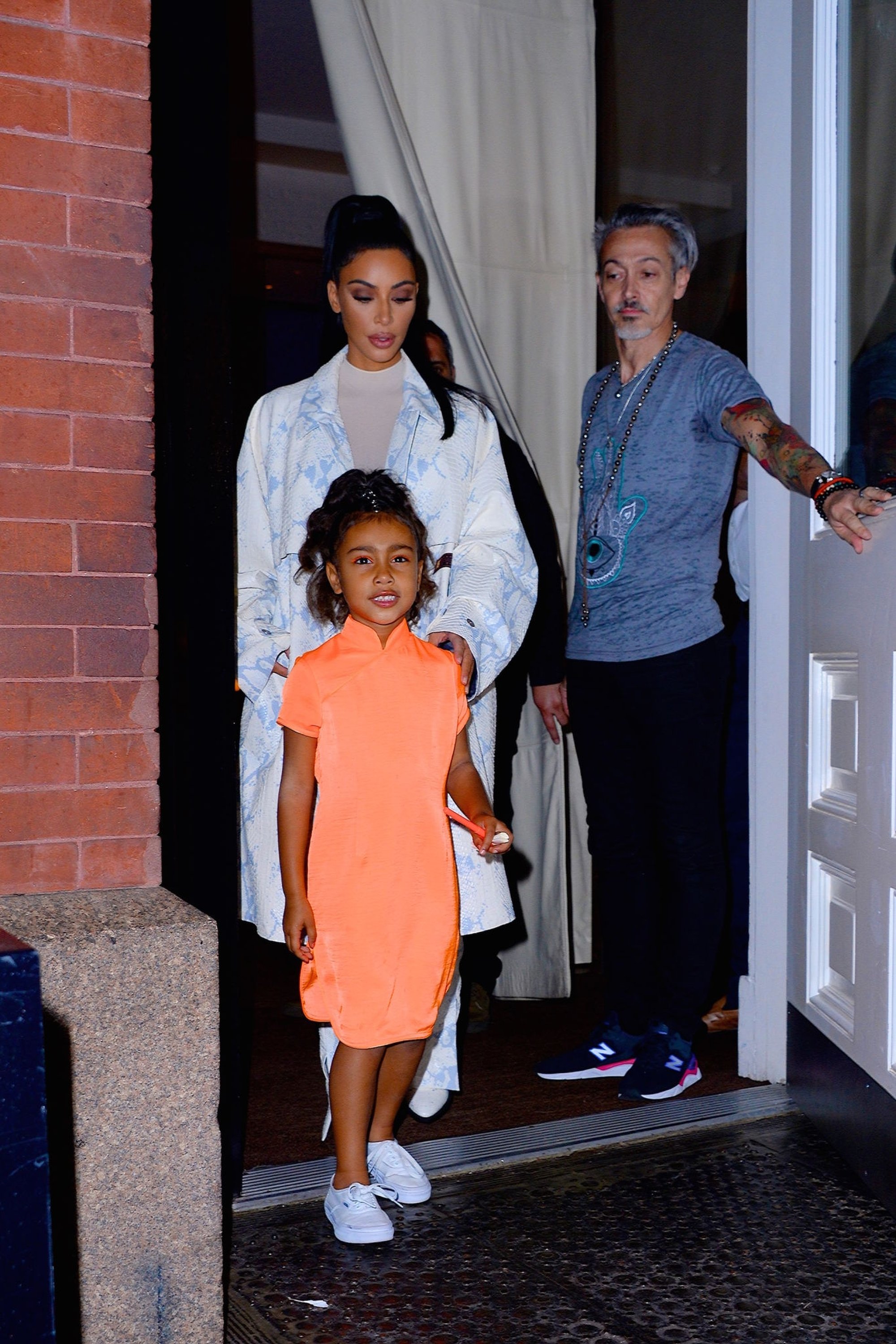 Access_Kardashian_02.jpg