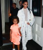 Access_Kardashian_011.jpg