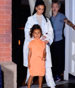 Access_Kardashian_03.jpg