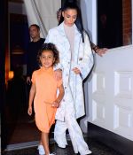 Access_Kardashian_09.jpg