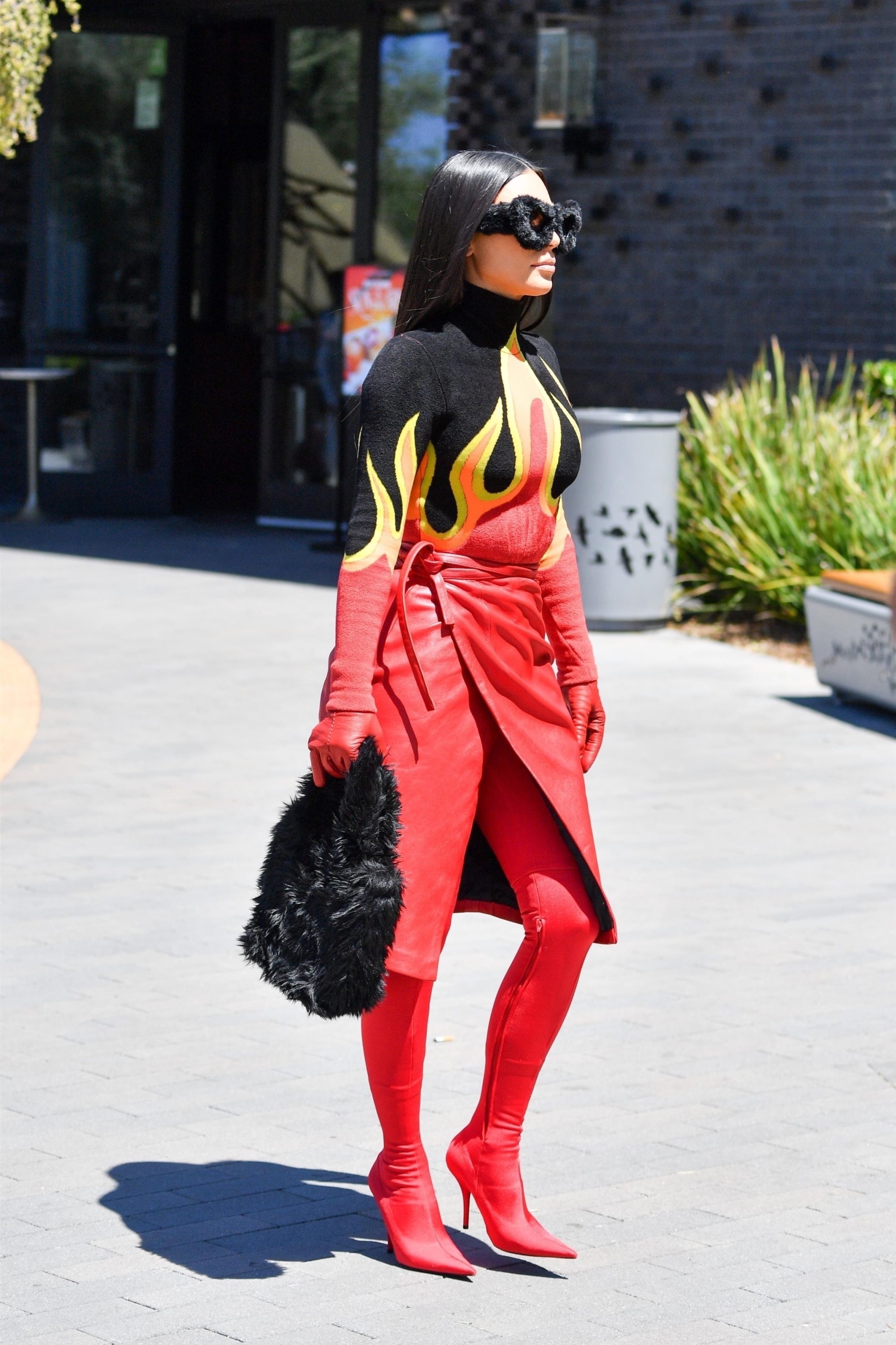 Access_Kardashian_010.jpg