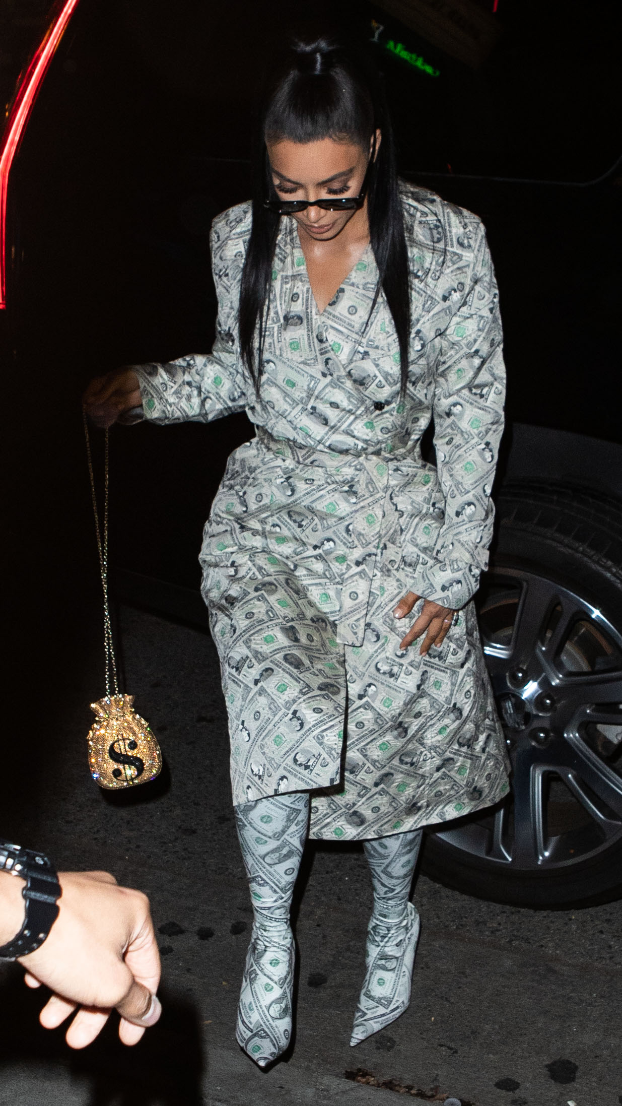 Access_Kardashian_02.jpg