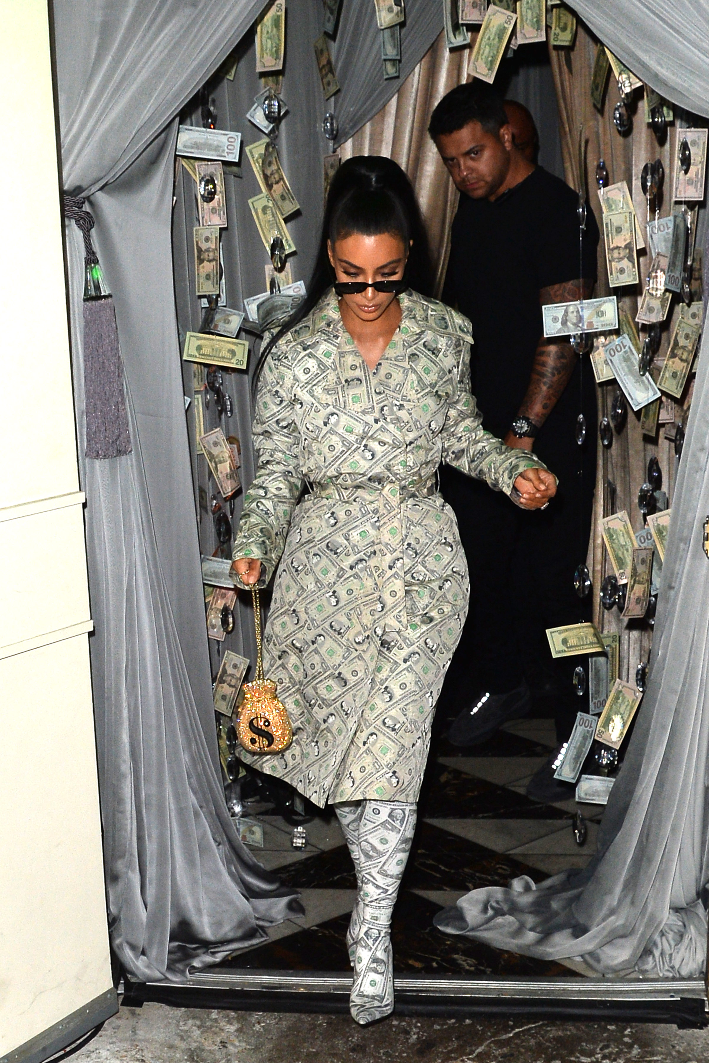 Access_Kardashian_05.jpg