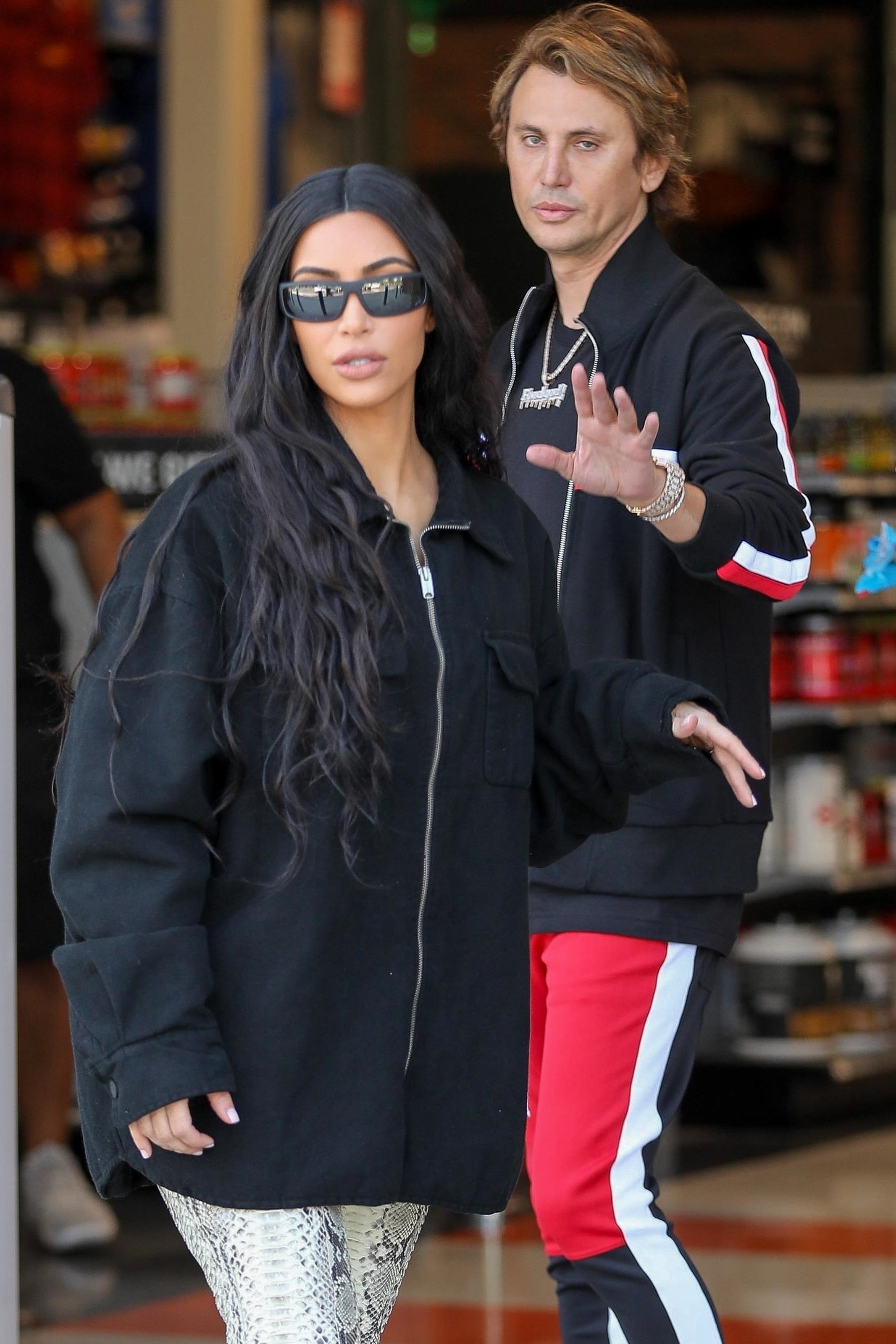 Access_Kardashian_01.jpg