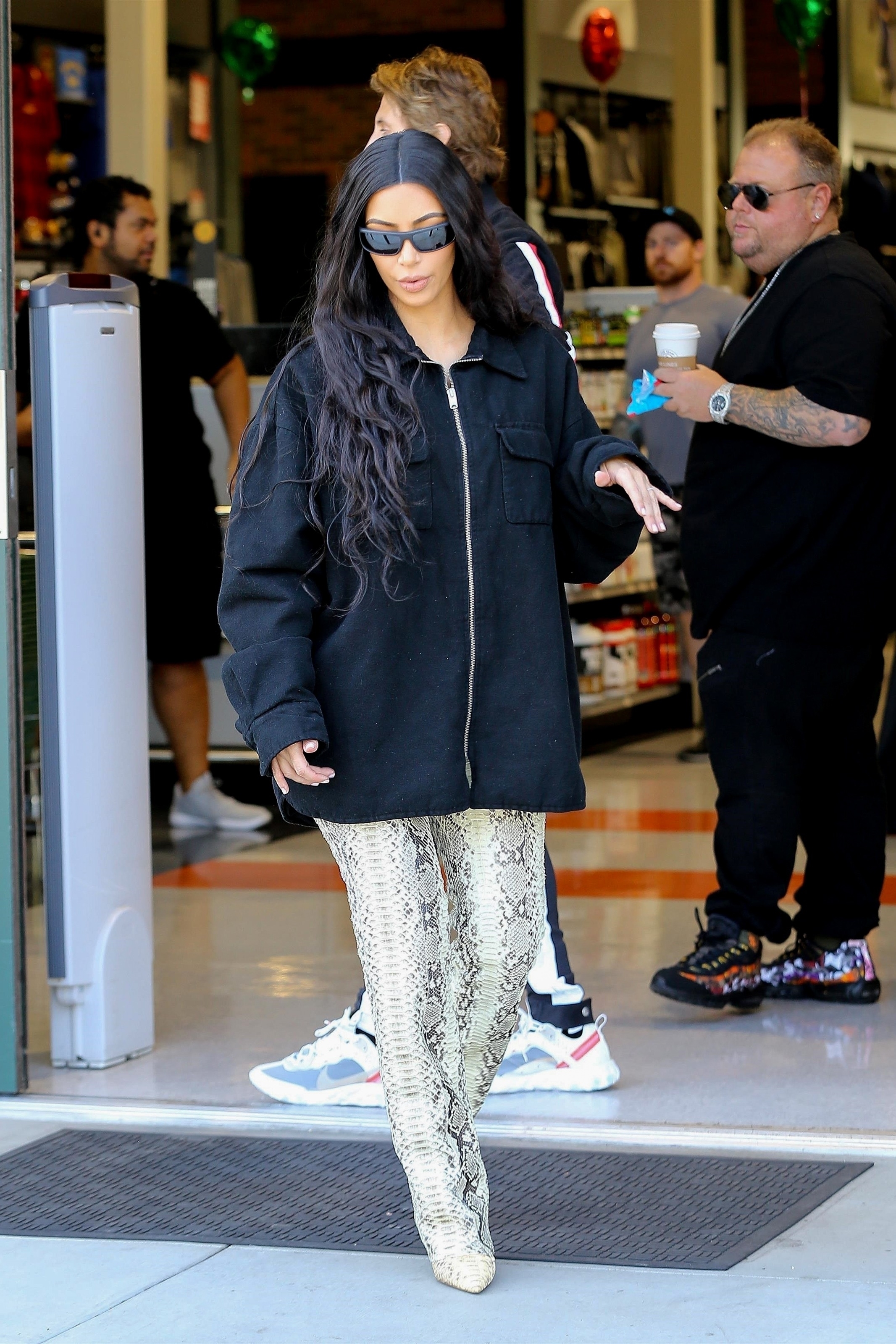 Access_Kardashian_04.jpg