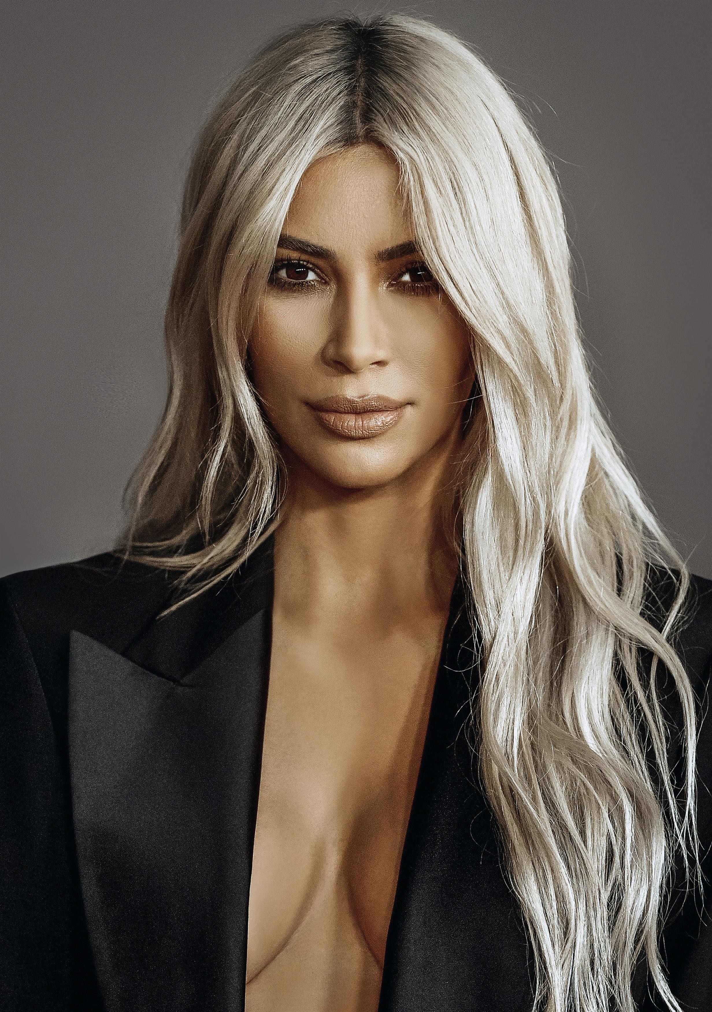 Access_Kardashian_05.jpg