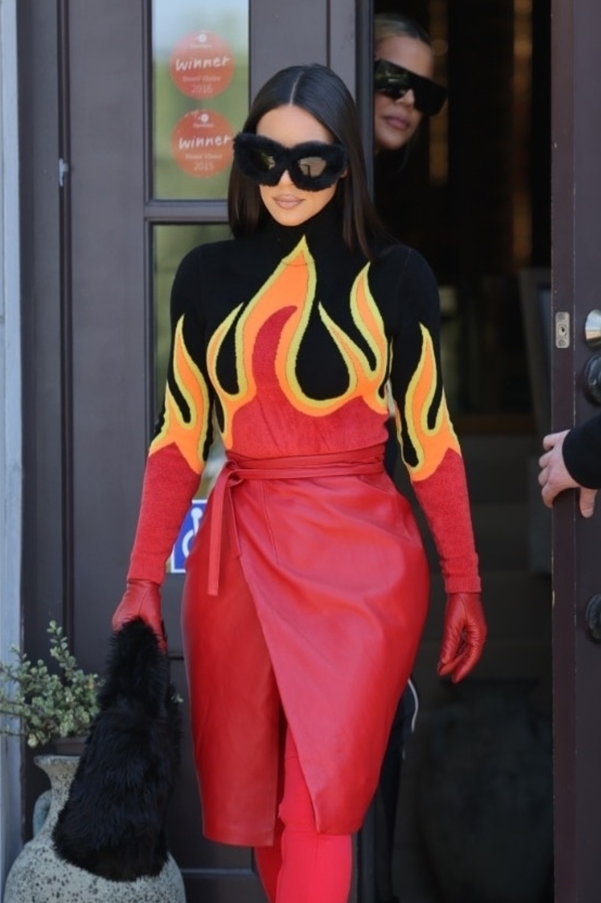 Access_Kardashian_002.jpg