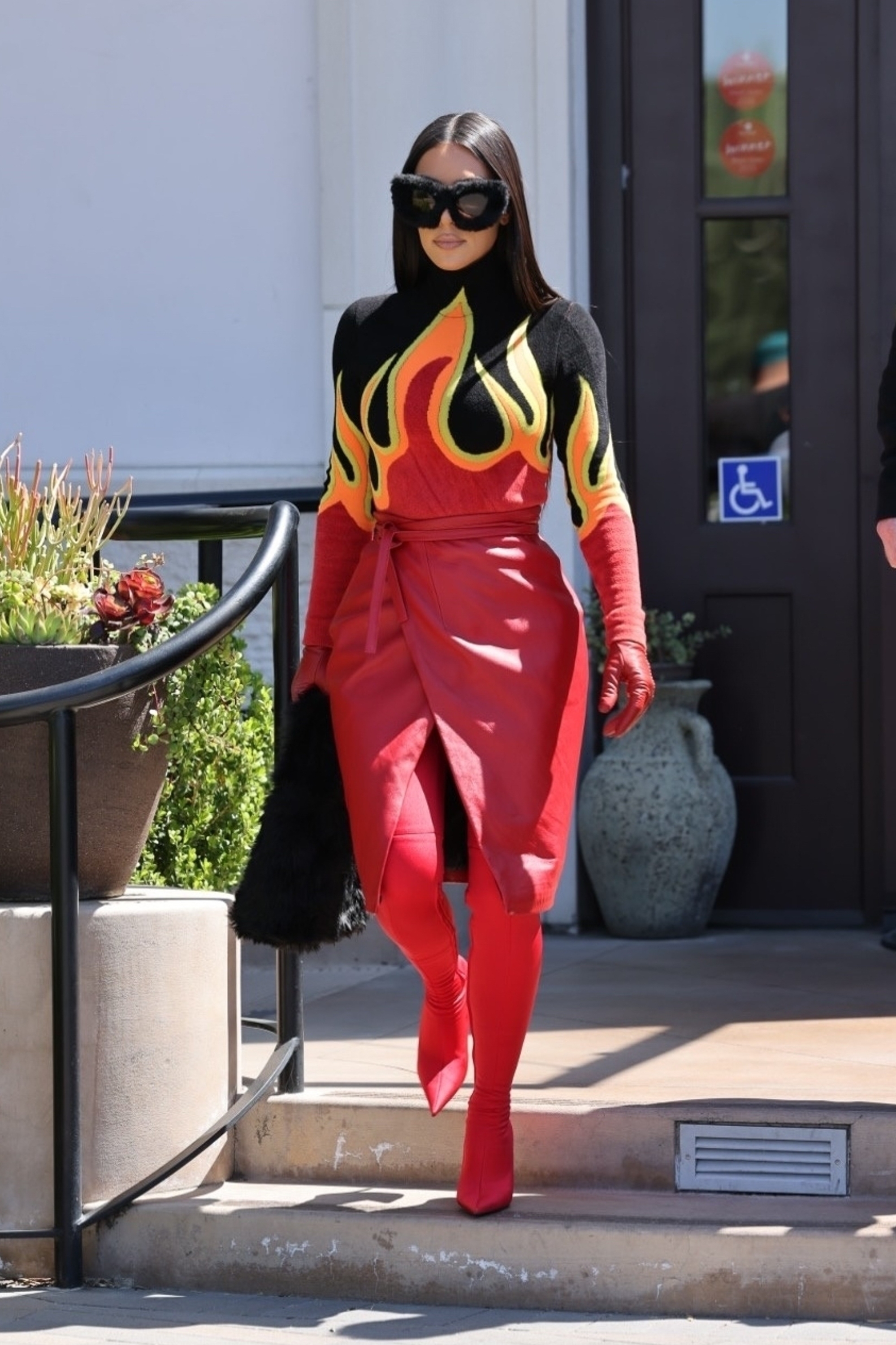 Access_Kardashian_010.jpg