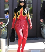 Access_Kardashian_006.jpg
