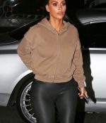 Access_Kardashian_05.jpg