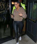 Access_Kardashian_01.jpg