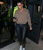 Access_Kardashian_03.jpg