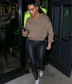 Access_Kardashian_02.jpg
