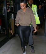 Access_Kardashian_07.jpg