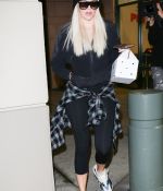 Access_Kardashian_5.jpg