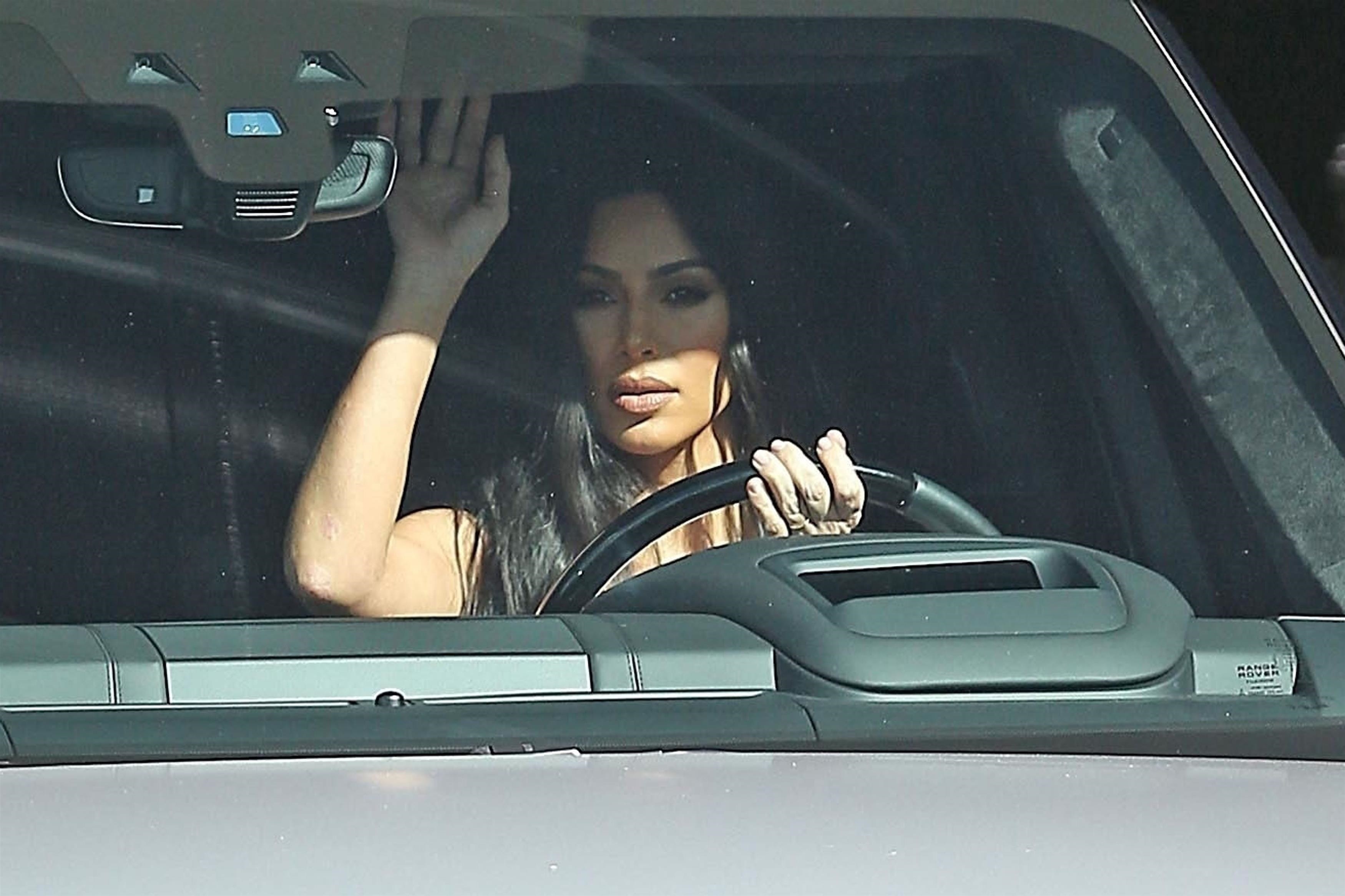 Access_Kardashian_05.jpg