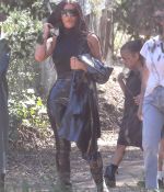 Access_Kardashian_06.jpg