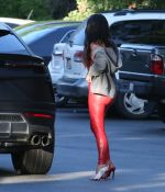 Access_Kardashian_01.jpg