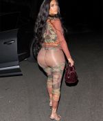 Access_Kardashian_04.jpg